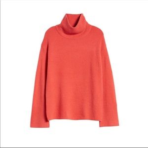Something Navy / red coral mum cozy bell sleeve pullover turtleneck sweater xs